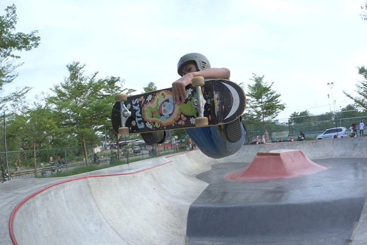 Etaks Skate Ngerilis Skateboards Trucks Bertema Psychedelic